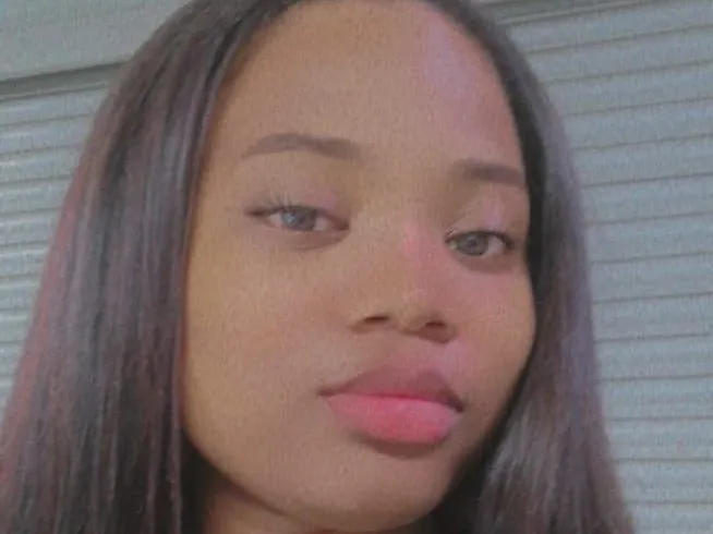 Image de profil du modèle de webcam IsabelaCampbell