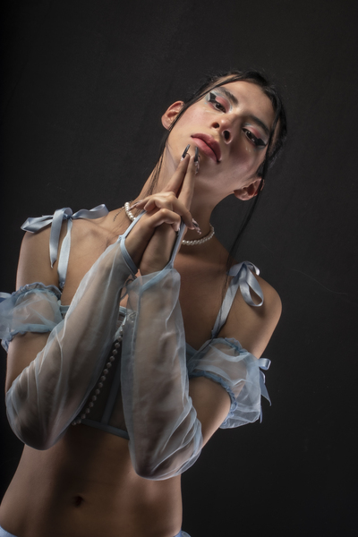 Interprète Nobinaryangel Photo 12