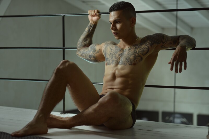 Performer AronStone Photo 12