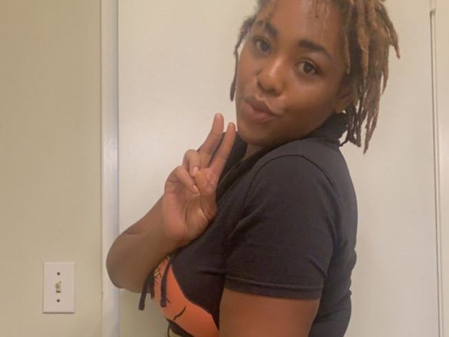 Image de profil du modèle de webcam DivineHoneyXXX