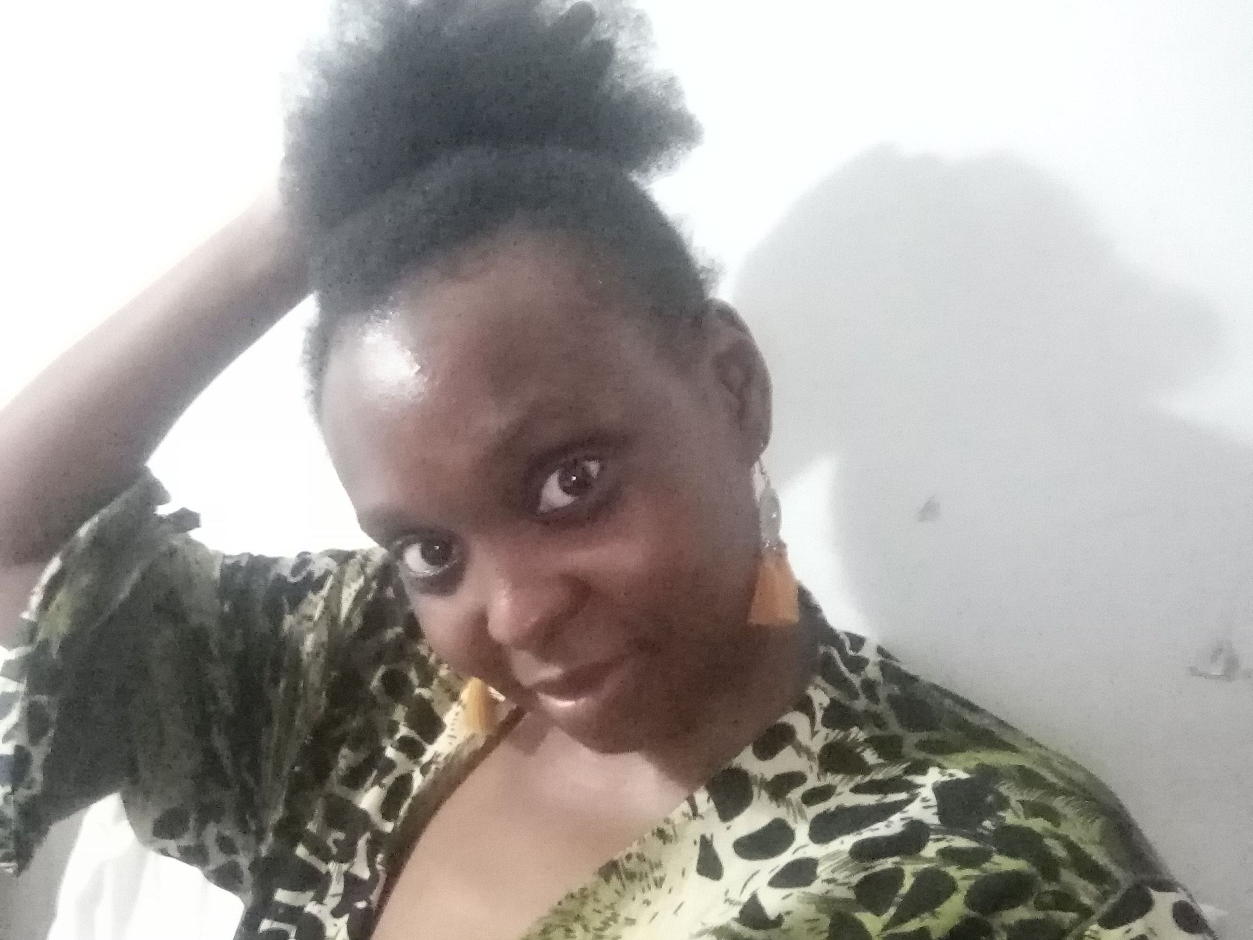 ElegantDee profilbild pÄ webbkameramodell