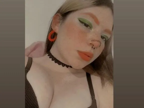 Cherryfoxy profilbild på webbkameramodell