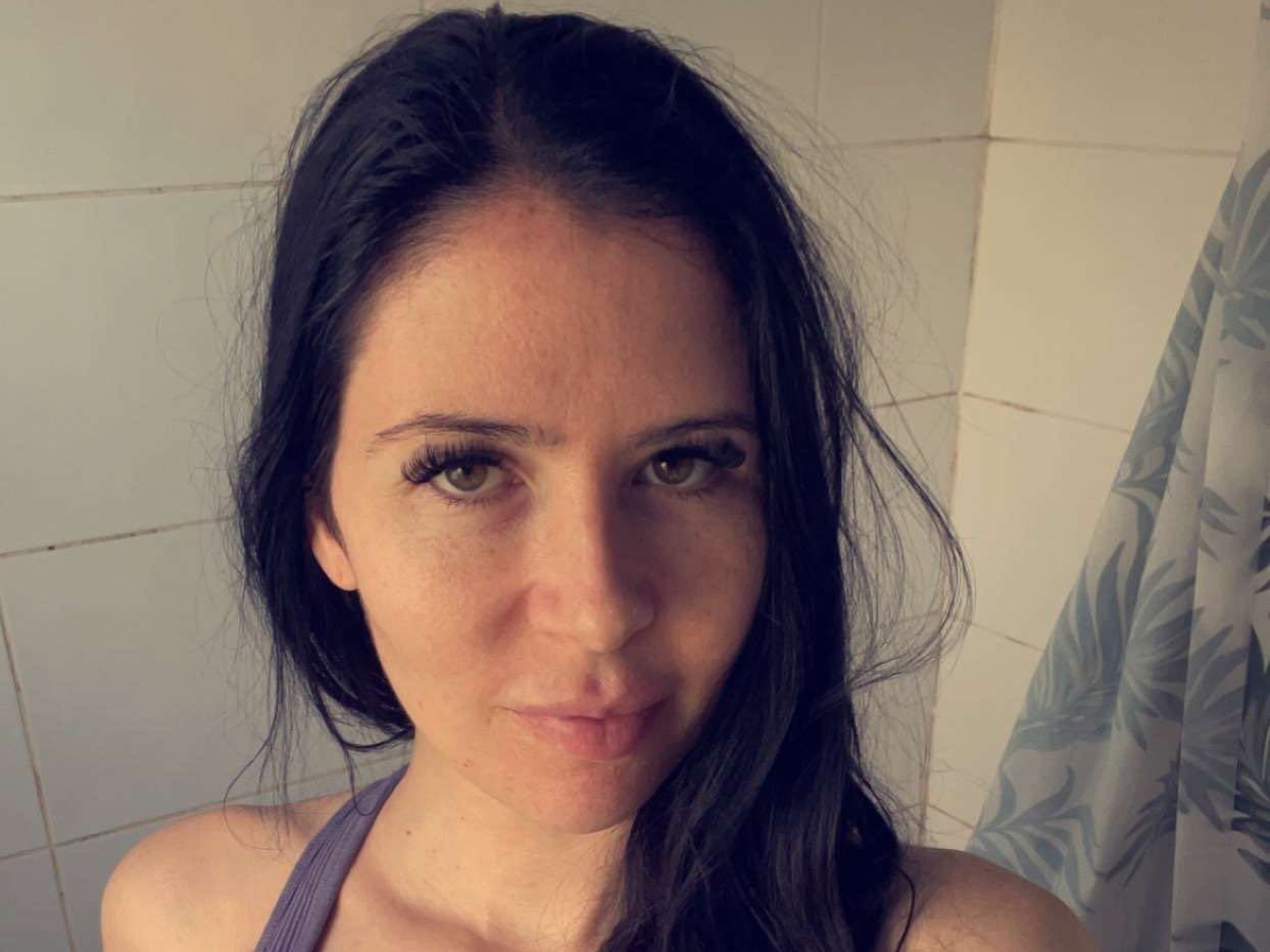 EvieRainUK profilbild på webbkameramodell