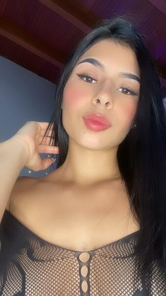 Utøver LeahCharlottee Bilde 2