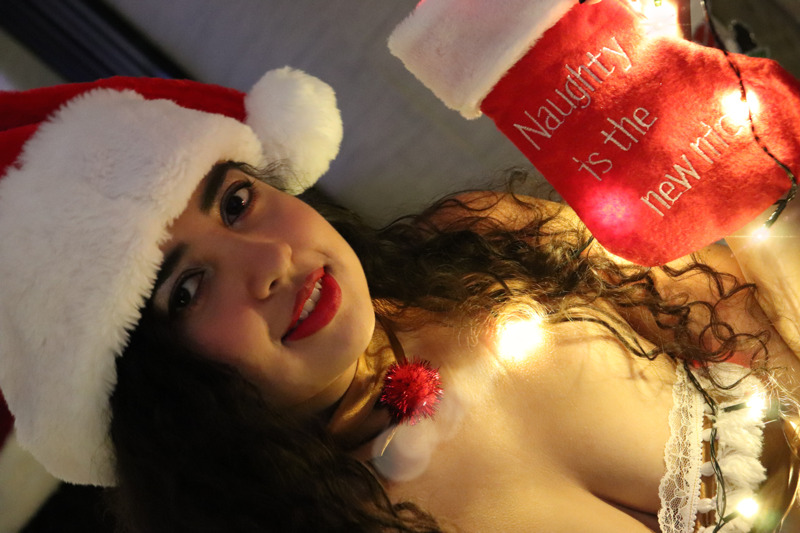 Performer EmmaColle Photo 4