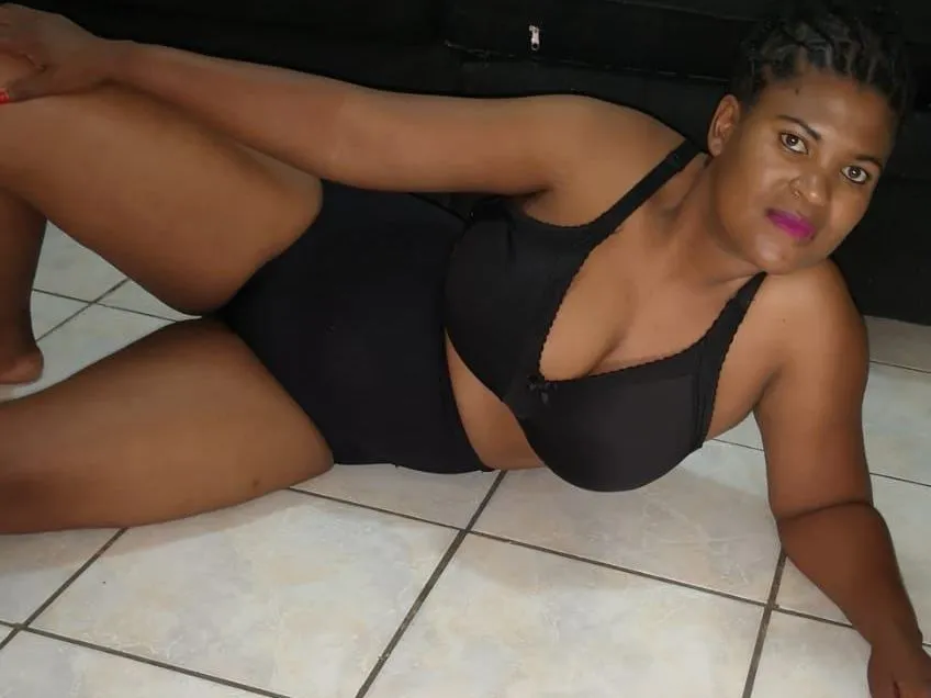 Foto de perfil de modelo de webcam de HAIRYCREAMYPUSSY86