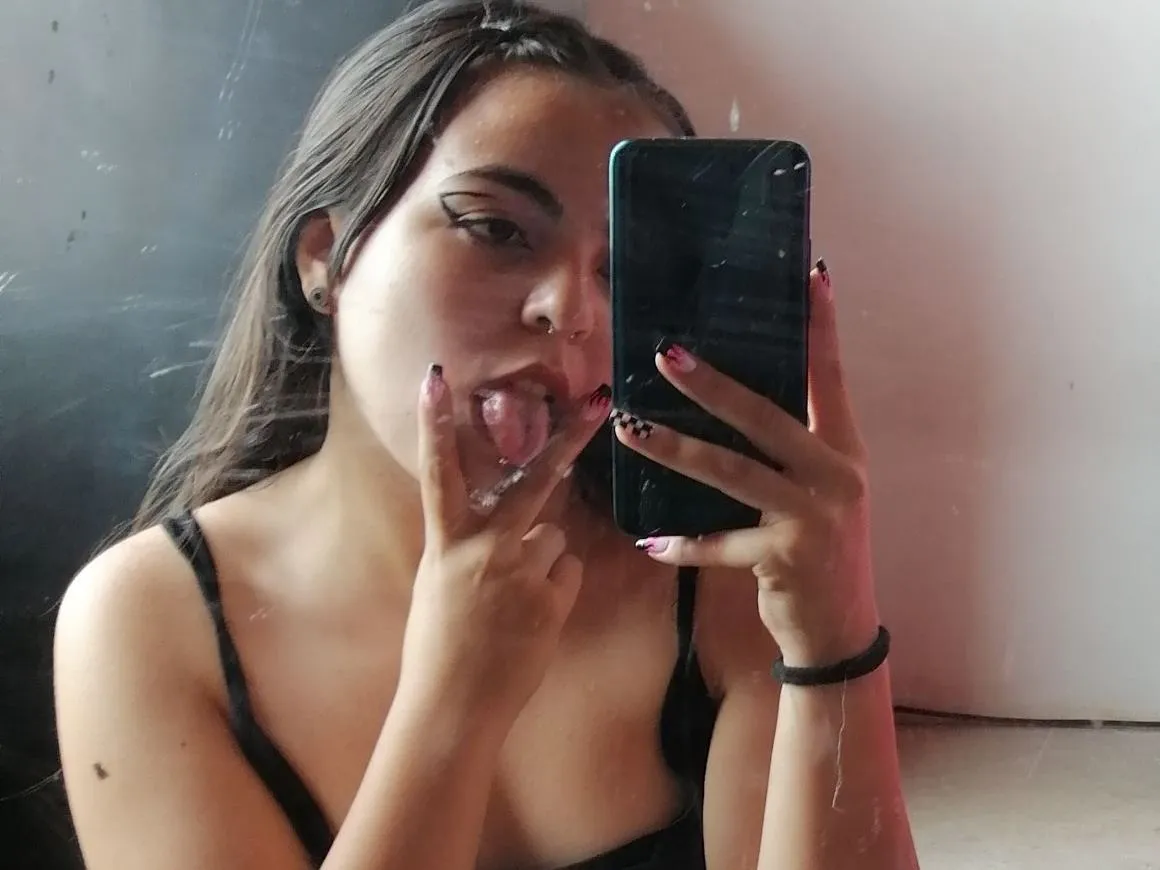 Imagen de perfil de modelo de cámara web de zoemilksquirt
