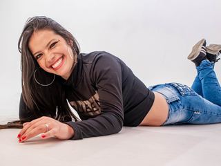 Imagen de perfil de modelo de cámara web de CarolinaCastilloo