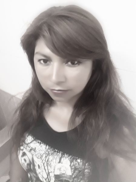 Artist LizzyNader Foto 3