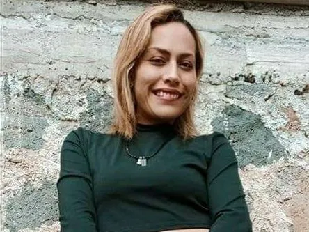 AryLawLatin cam model profile picture