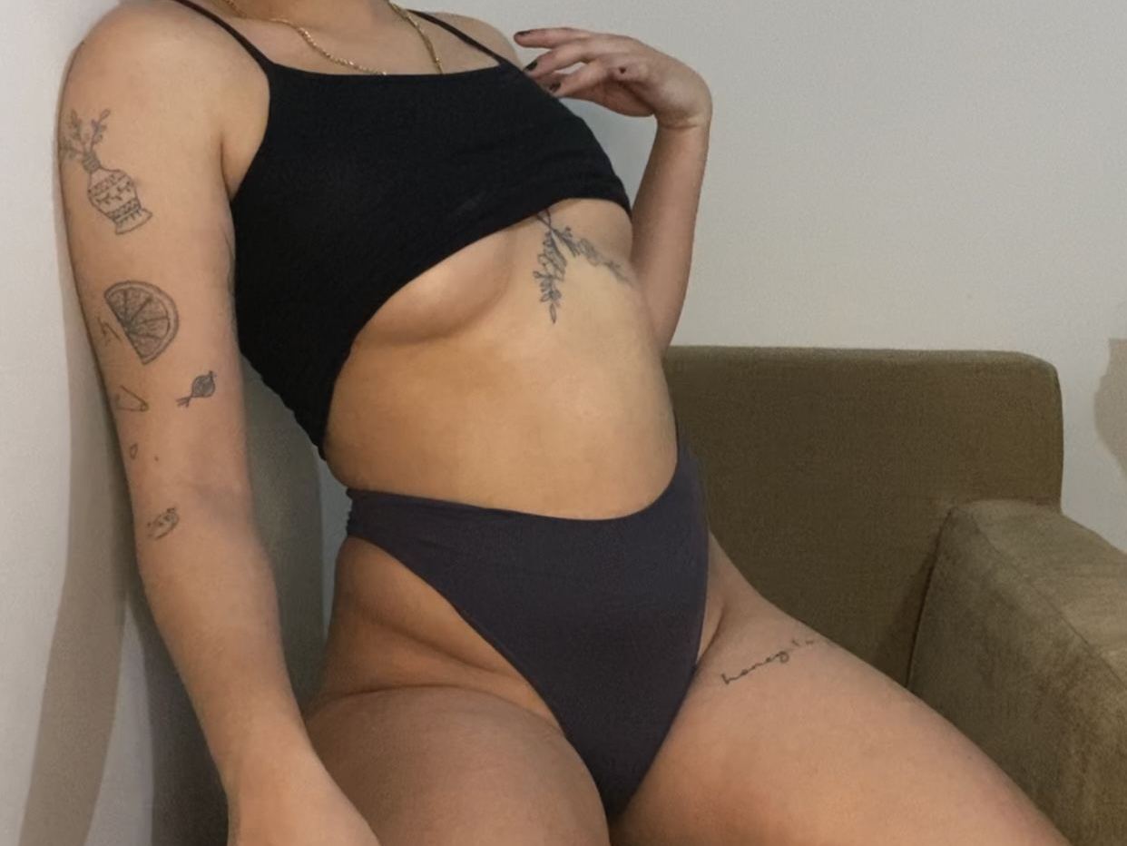 Cecebabyx profielfoto van cam model