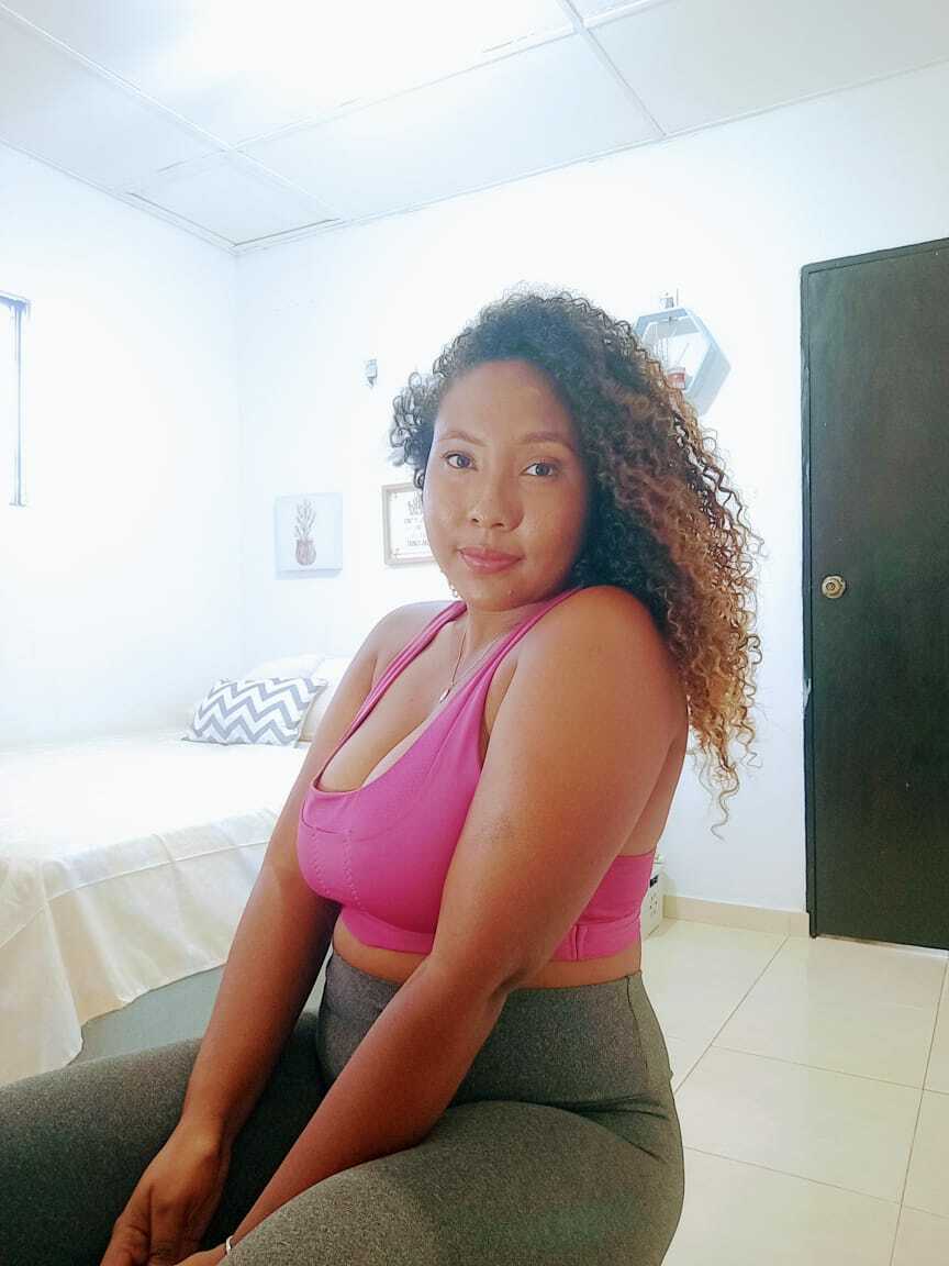 Performer CarolinaTorre Photo 4