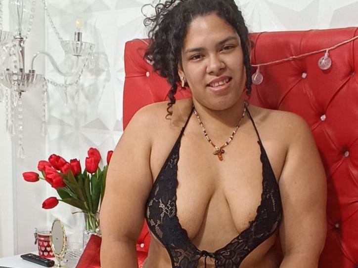 TinaXBbw profilbild på webbkameramodell 