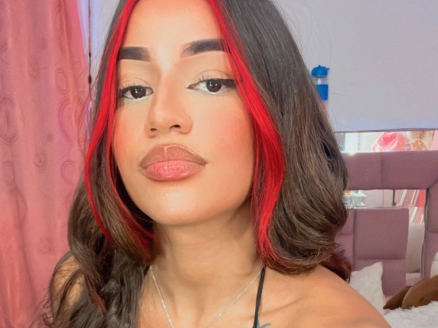 linagil19 profielfoto van cam model