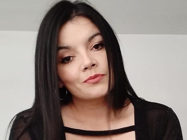 JuliannaArias18 Profilbild des Cam-Modells 