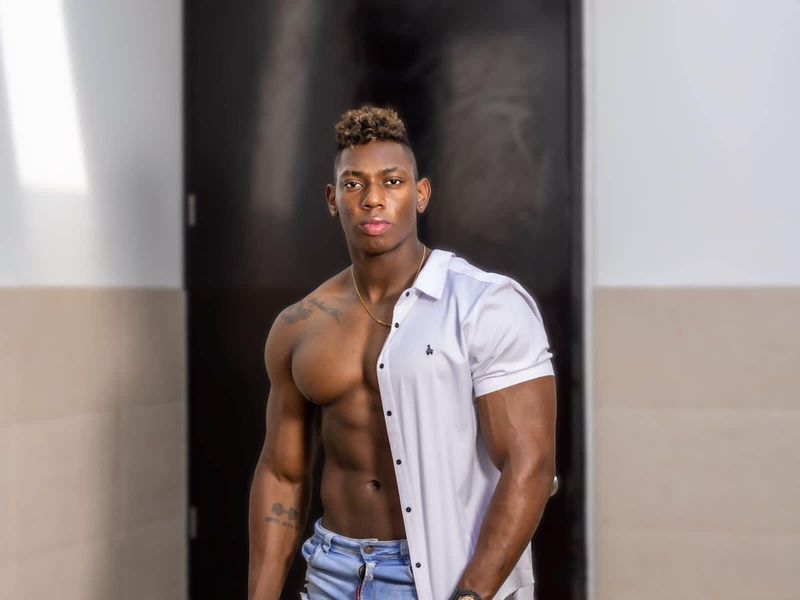 Performer BadBoy99 Photo 5