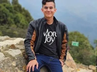 littleteddy profilbild på webbkameramodell