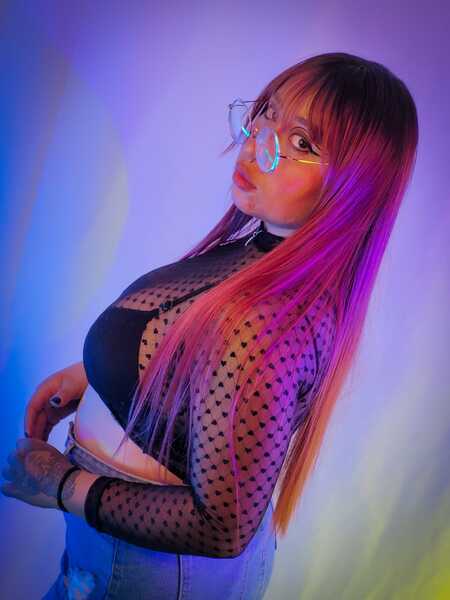 Interprete KathyBigboobs Foto 3