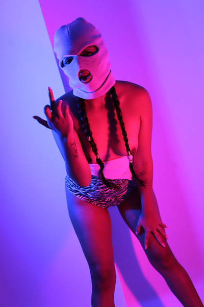 Performer LianeBohn Photo 12