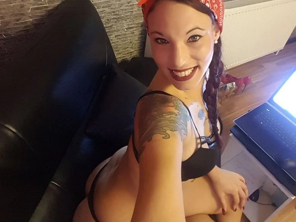 HeissePrinzessin cam model profile picture