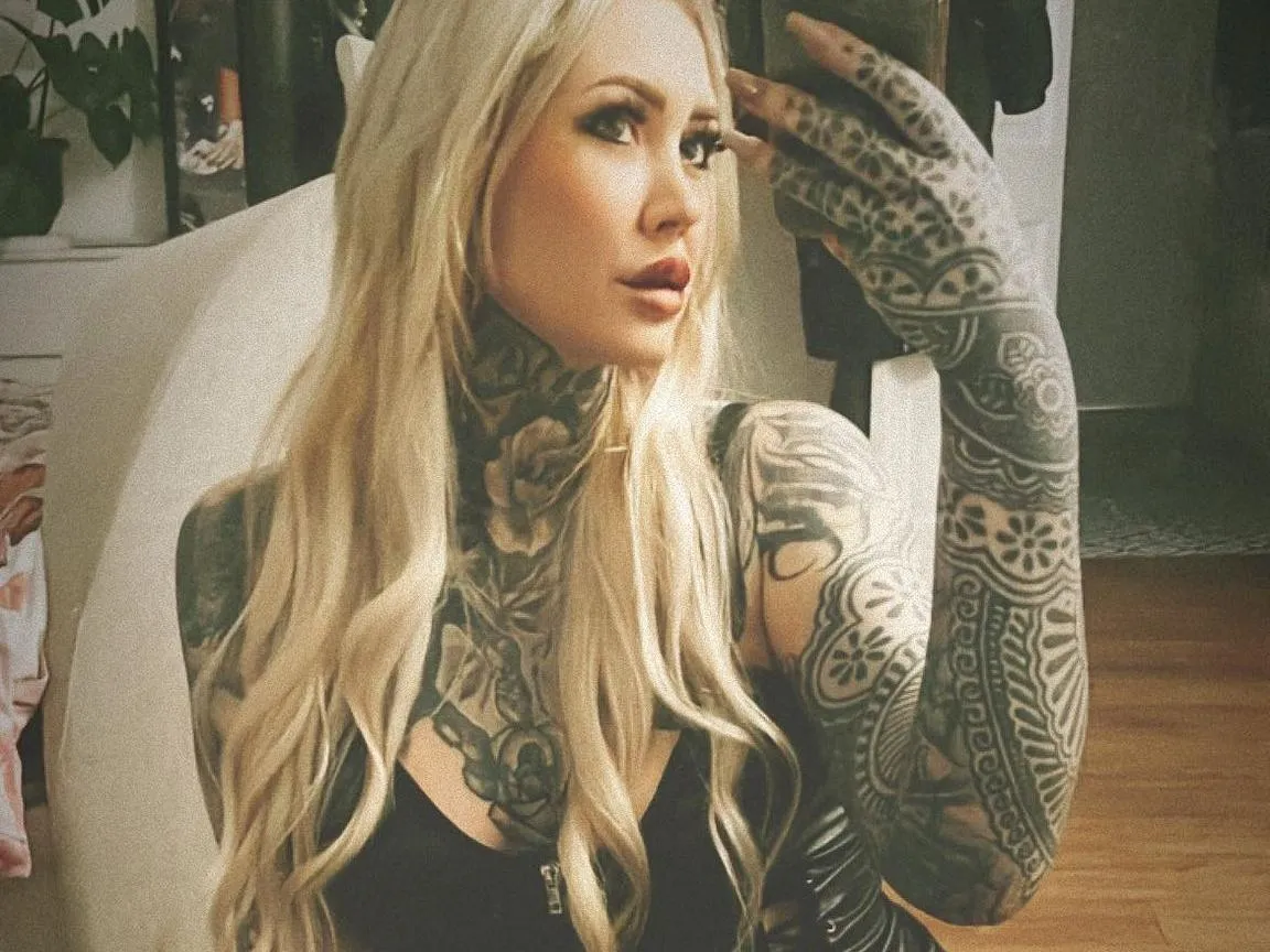 Foto de perfil de modelo de webcam de roxierose30