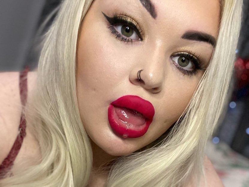 Profilbilde av Scarletfrost_UK webkamera modell