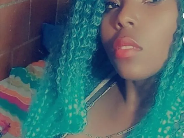 SEXYWOMANHOTXXX profilbild på webbkameramodell