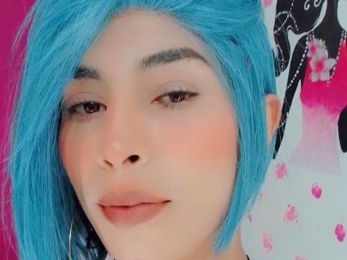 Blondehotxxx cam model profile picture