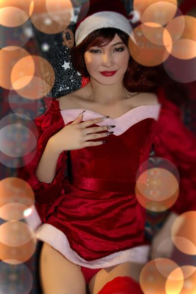 Performer RedCheryl Photo 4