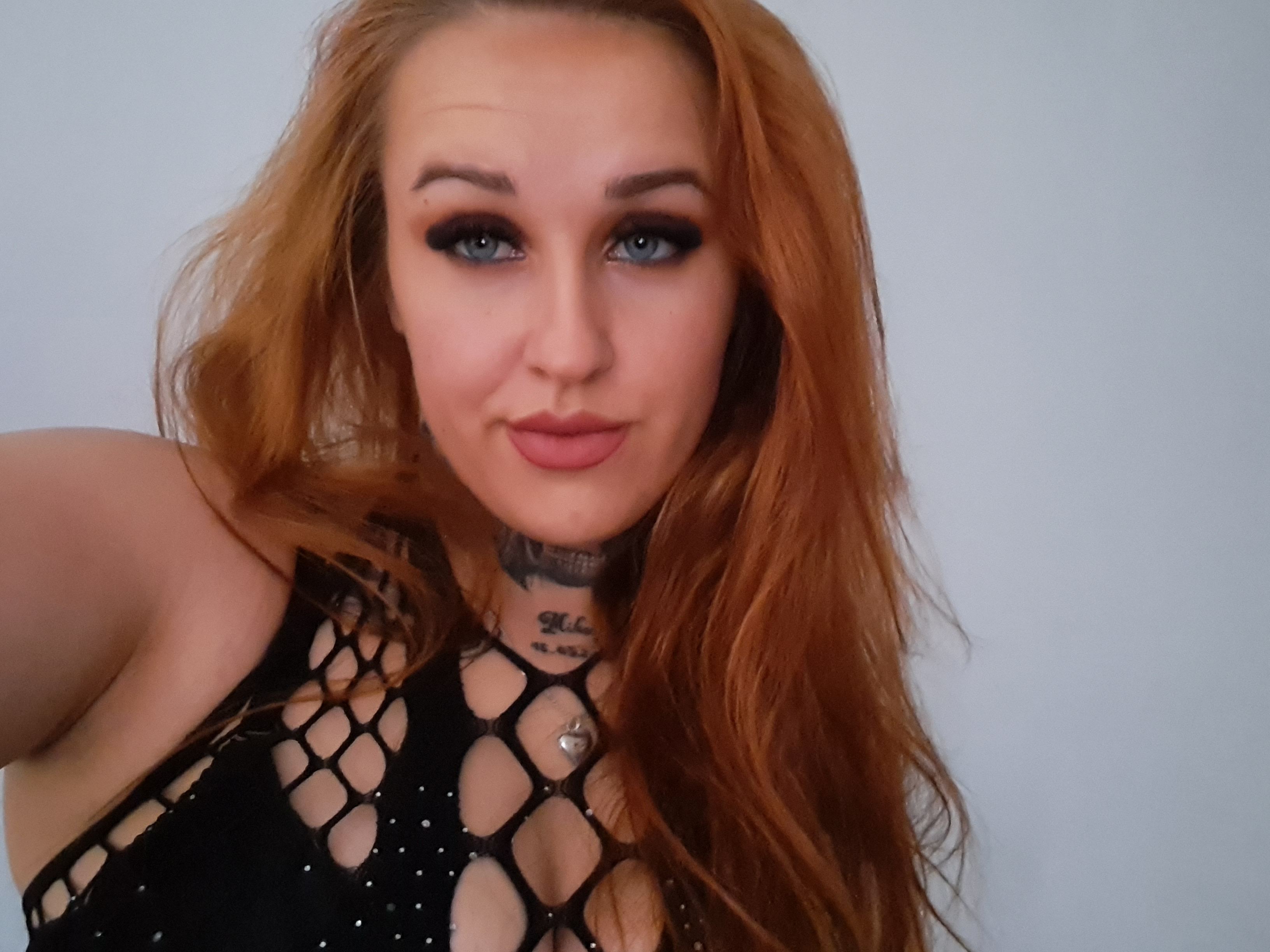 SarahFlirt profielfoto van cam model 