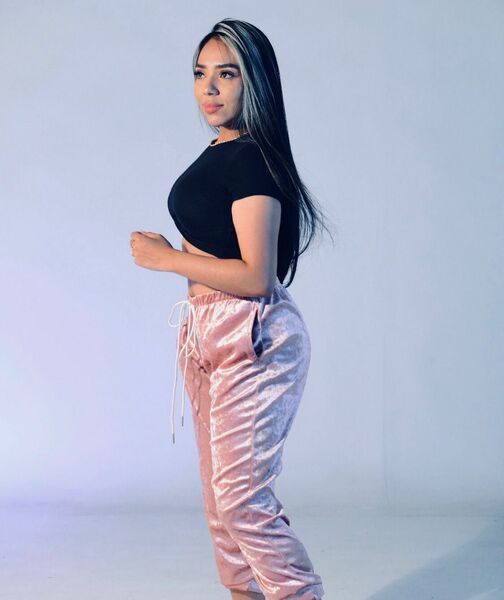 Performer KarolineDiaz Photo 3