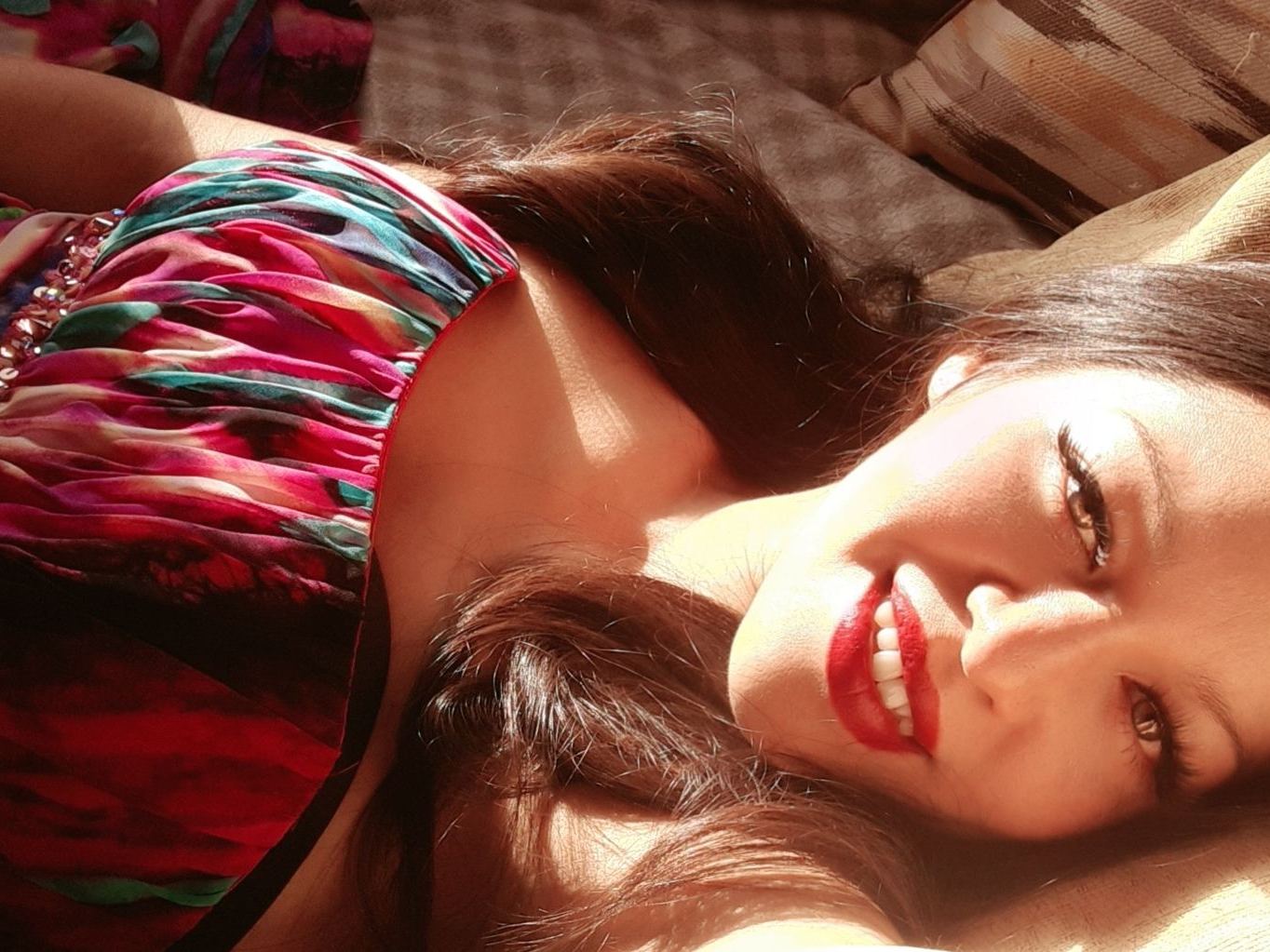 Foto de perfil de modelo de webcam de SilvaWhite