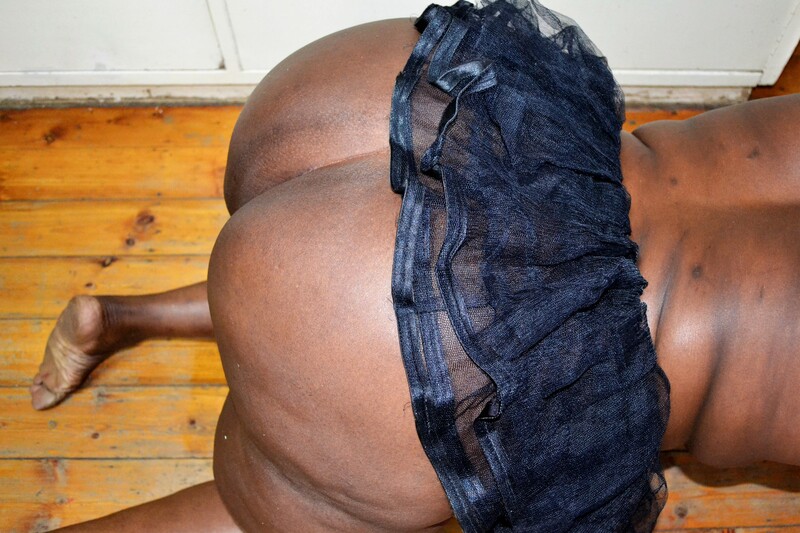 Artist HugeCocoAss Foto 6