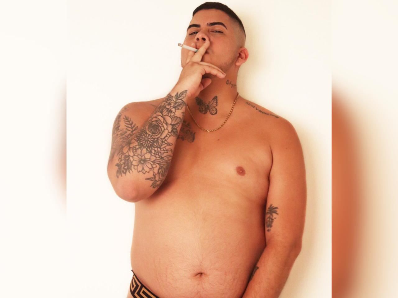 Imagen de perfil de modelo de cámara web de luiijomar