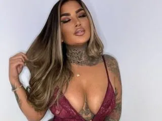 karolinababestation profielfoto van cam model