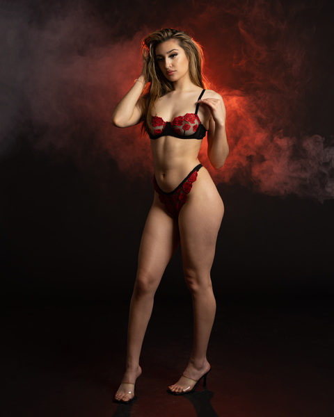 Performer Heartcakes Photo 4