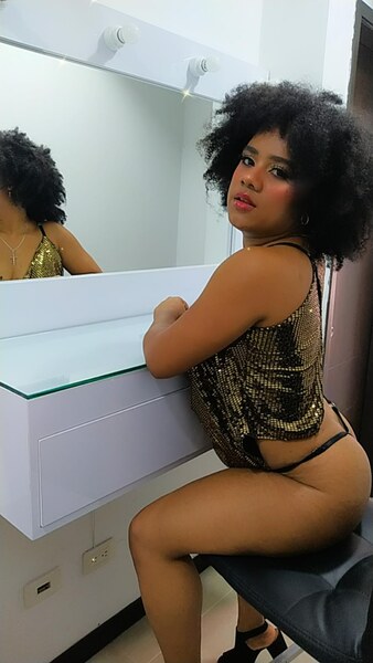 Performer LiiaMoon Photo 1