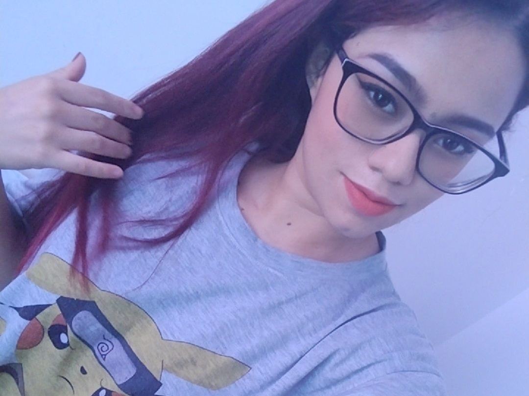 Asslerosse profielfoto van cam model