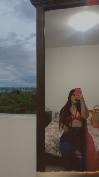 Performer ViolettRosso Photo 11