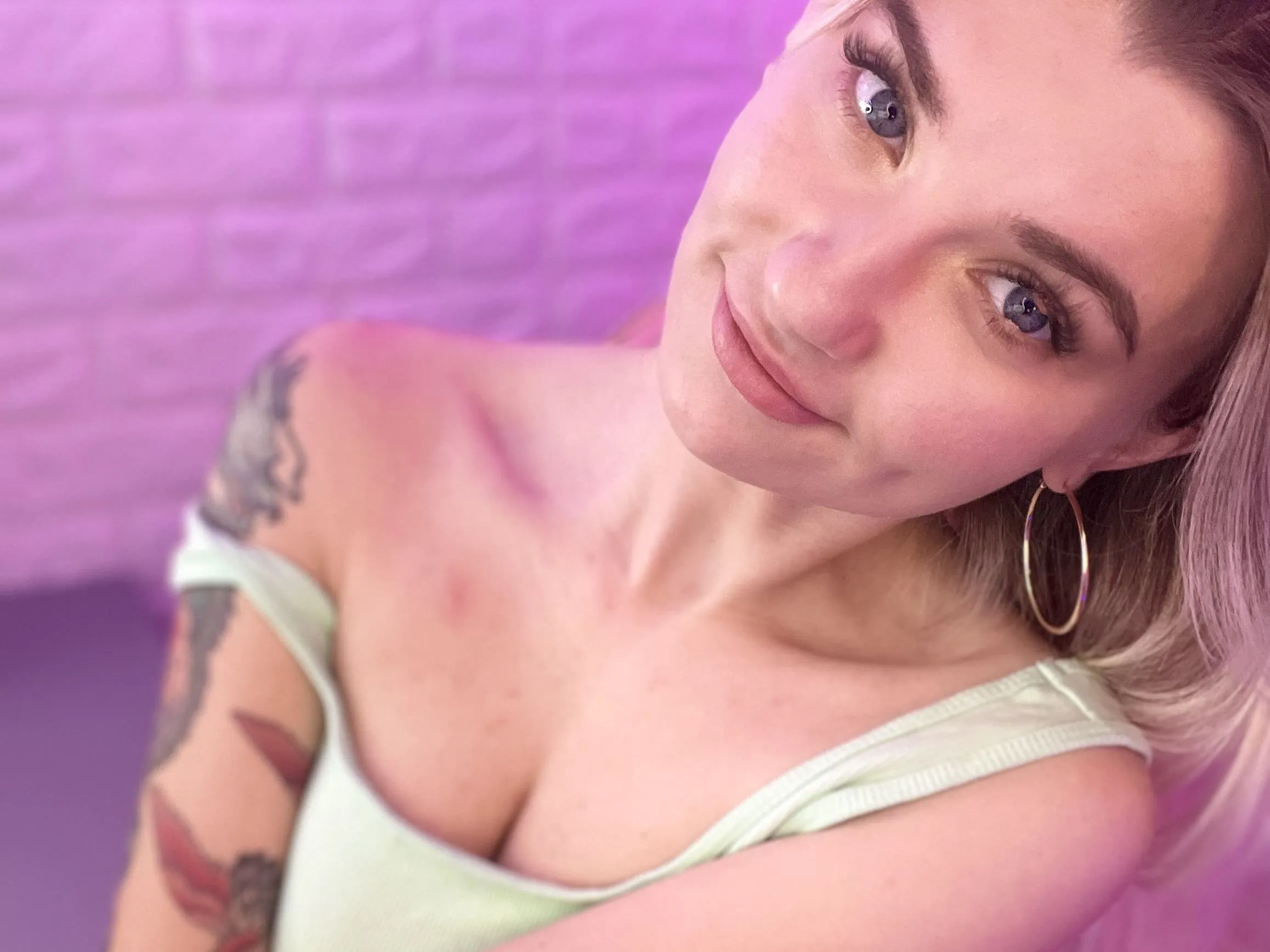 NotDumbBlondie profilbild på webbkameramodell