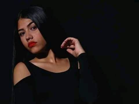 antonella4ufox profielfoto van cam model