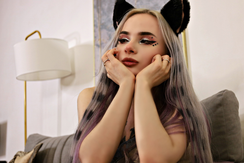 Performer VioletVi Photo 10