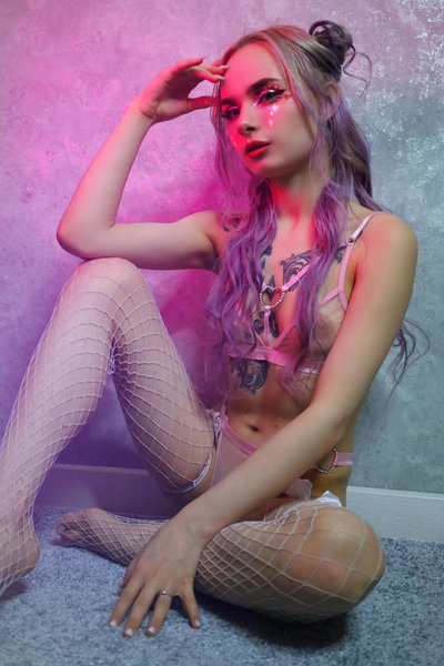 Performer VioletVi Photo 5