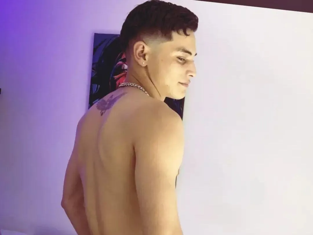 Image de profil du modèle de webcam RonGrey23