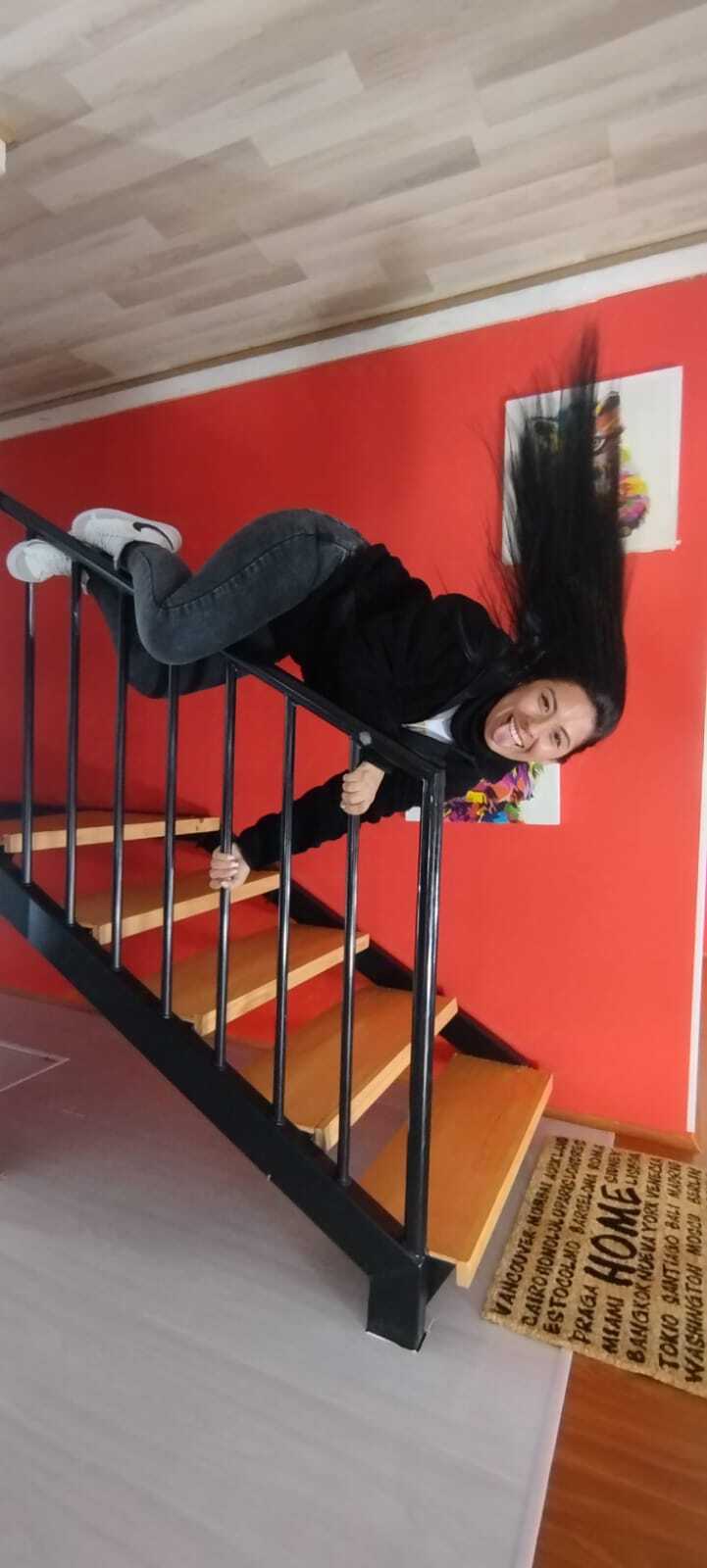 Artiest EllaRoss100 Foto 9