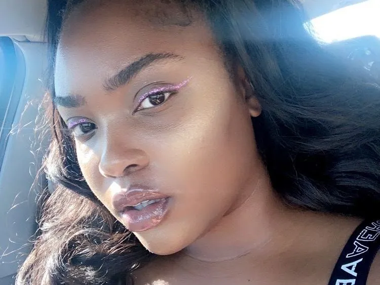 Image de profil du modèle de webcam JenniferSheldon