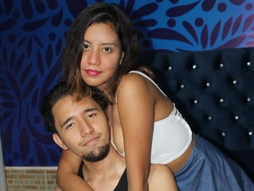 Imagen de perfil de modelo de cámara web de EroticYoung