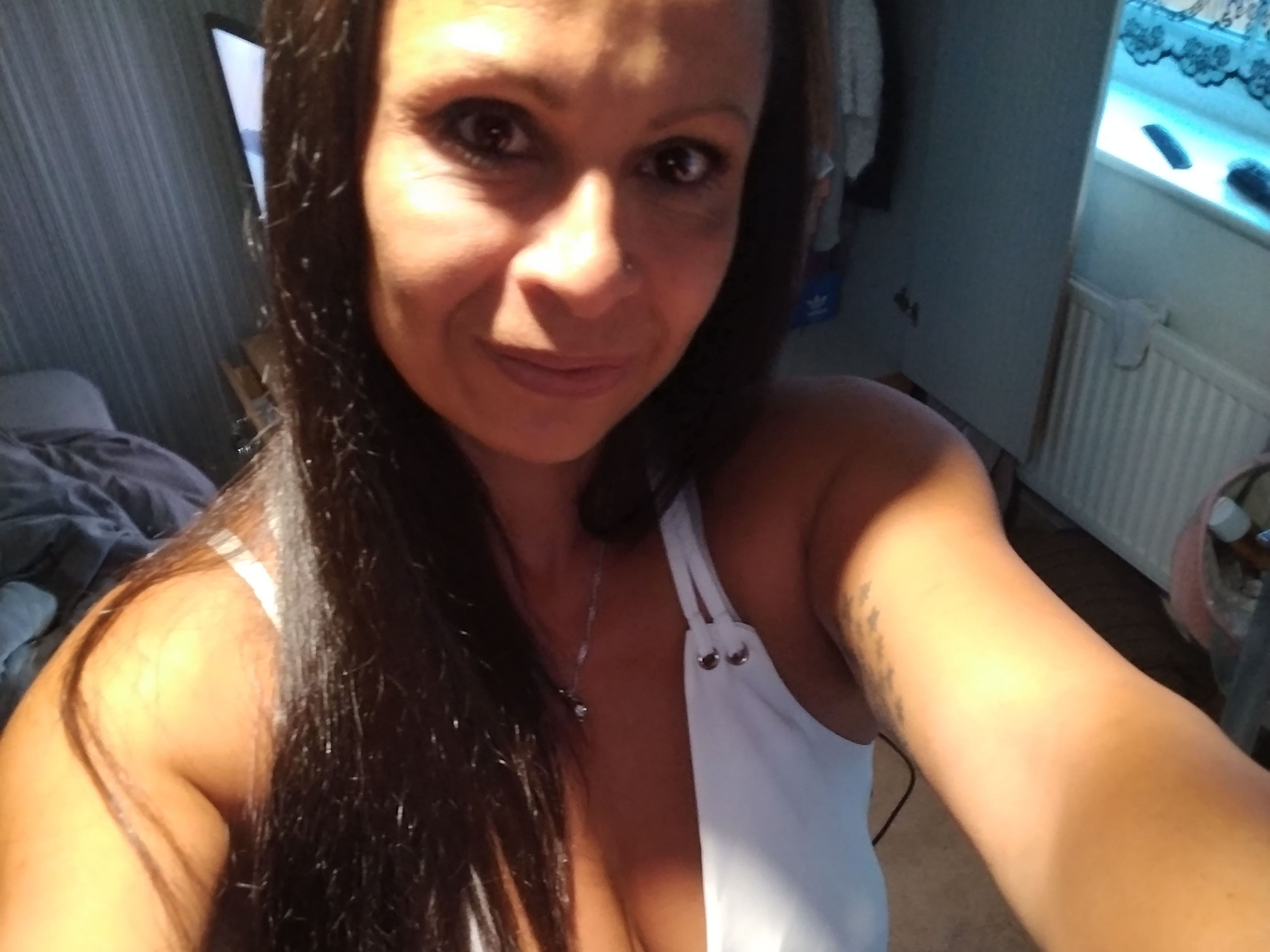 angeleyes42x cam model profile picture 