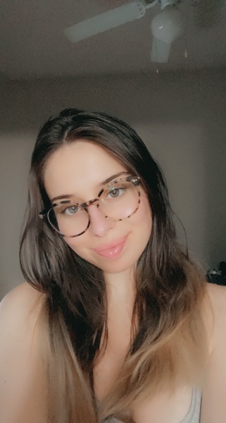 Performer AlisonFieldsXO Photo 2