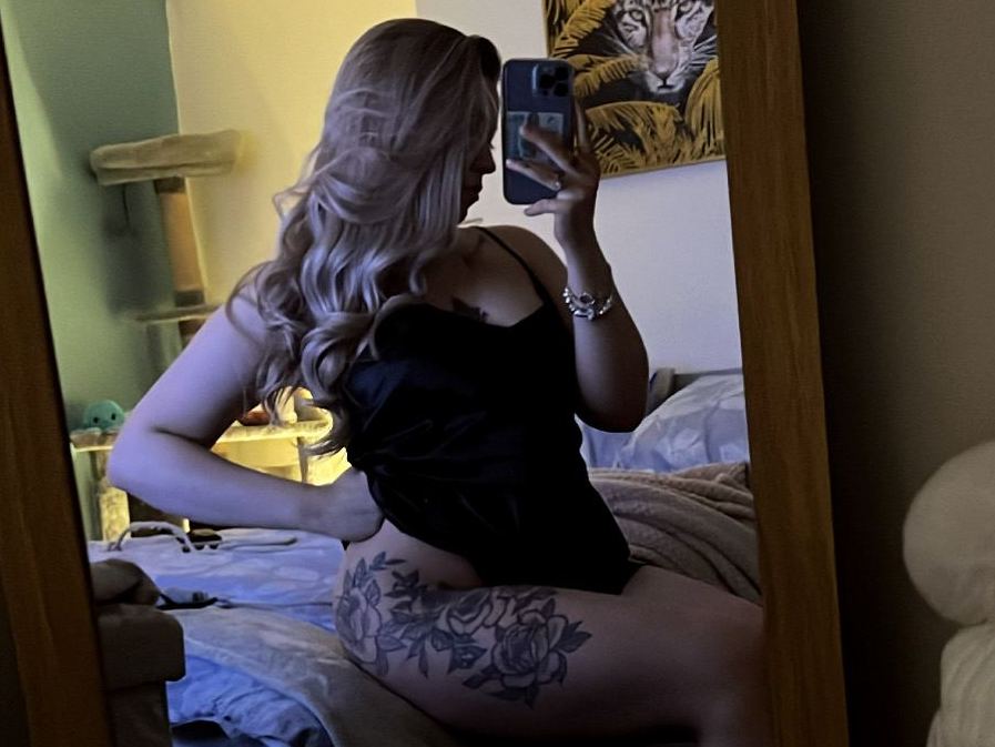 Profilbilde av SkyeIvory webkamera modell